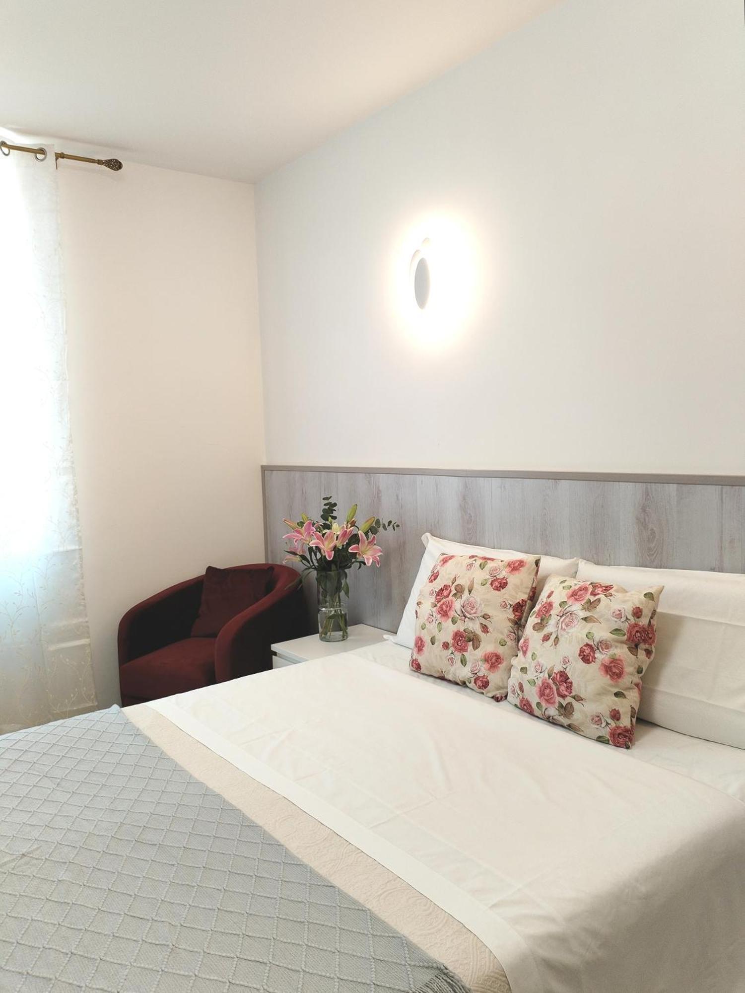 Arcobaleno Rooms Mestre-Venezia Exterior photo
