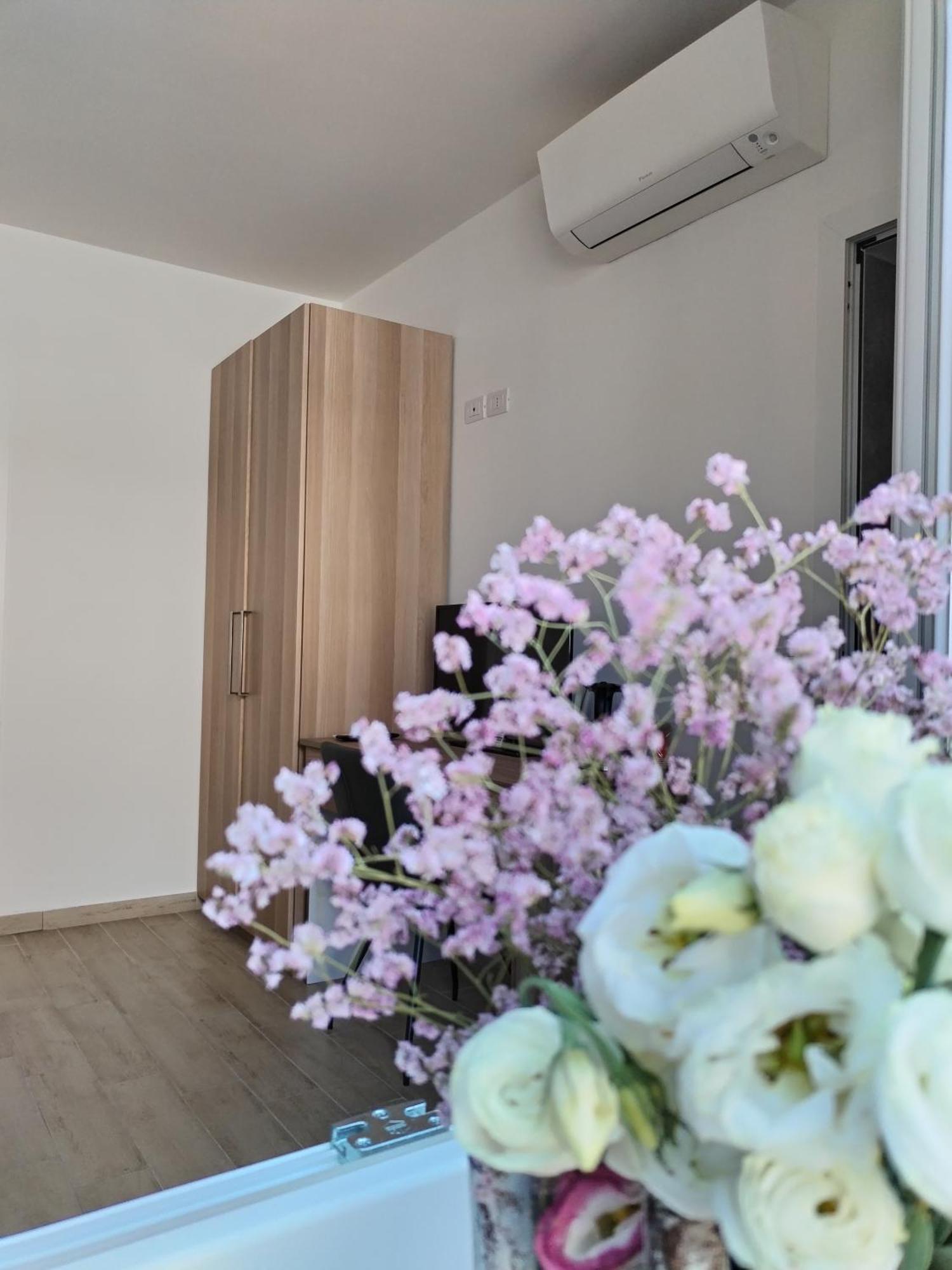 Arcobaleno Rooms Mestre-Venezia Exterior photo